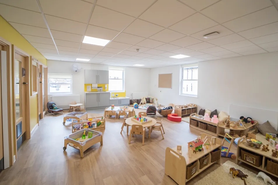 Nursery photograph 1774976690116 - profile view
