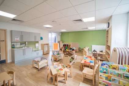 Nursery photograph 1774976690192 - profile view