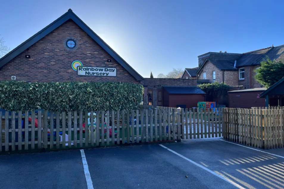 Nursery photograph 1760963712178 - profile view