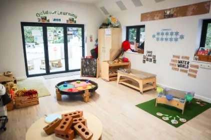 Nursery photograph 1770978535151 - profile view