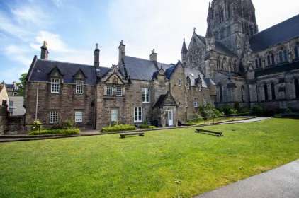 Nursery photograph 1774901883995 - profile view