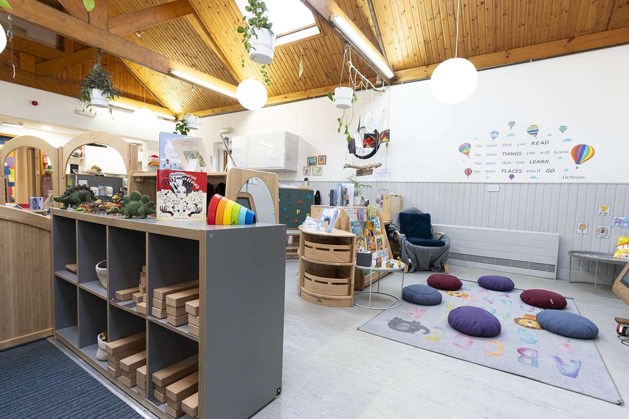 Nursery photograph 1764773575005 - profile view