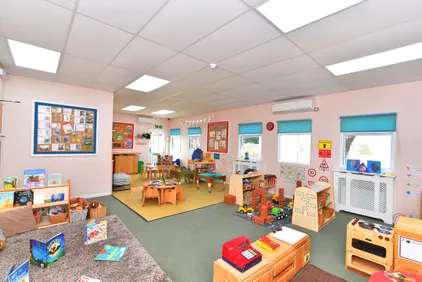 Nursery photograph 1774976569301 - profile view