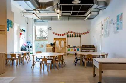 Nursery photograph 1778075900660 - profile view