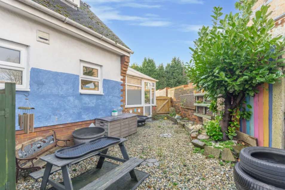 Nursery photograph 1760454822036 - profile view