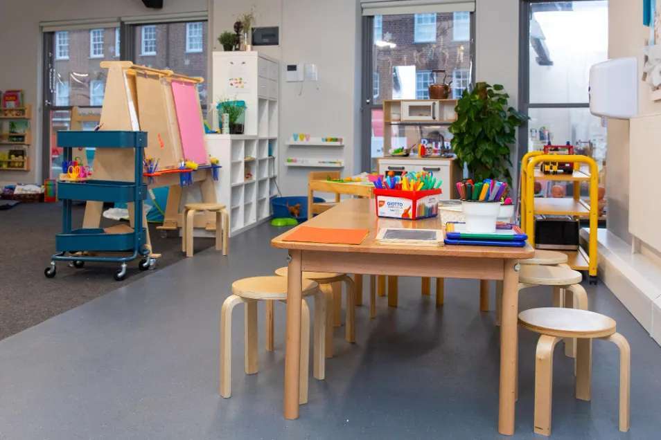 Nursery photograph 1770973489052 - profile view