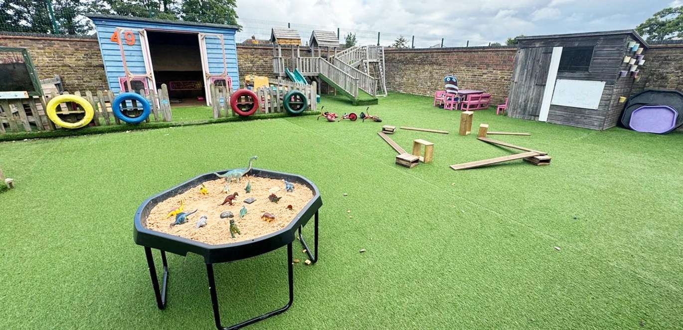 Nursery photograph 1775136119555 - profile view