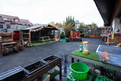 Nursery photograph 1774976696825 - profile view