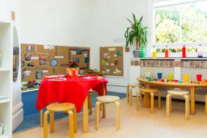 Nursery photograph 1770982961005 - profile view