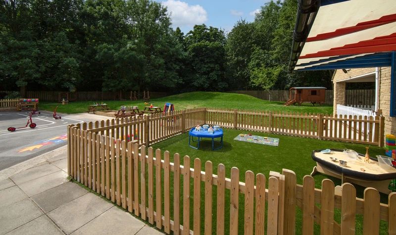 1775137286478-0003-witney-garden.jpg