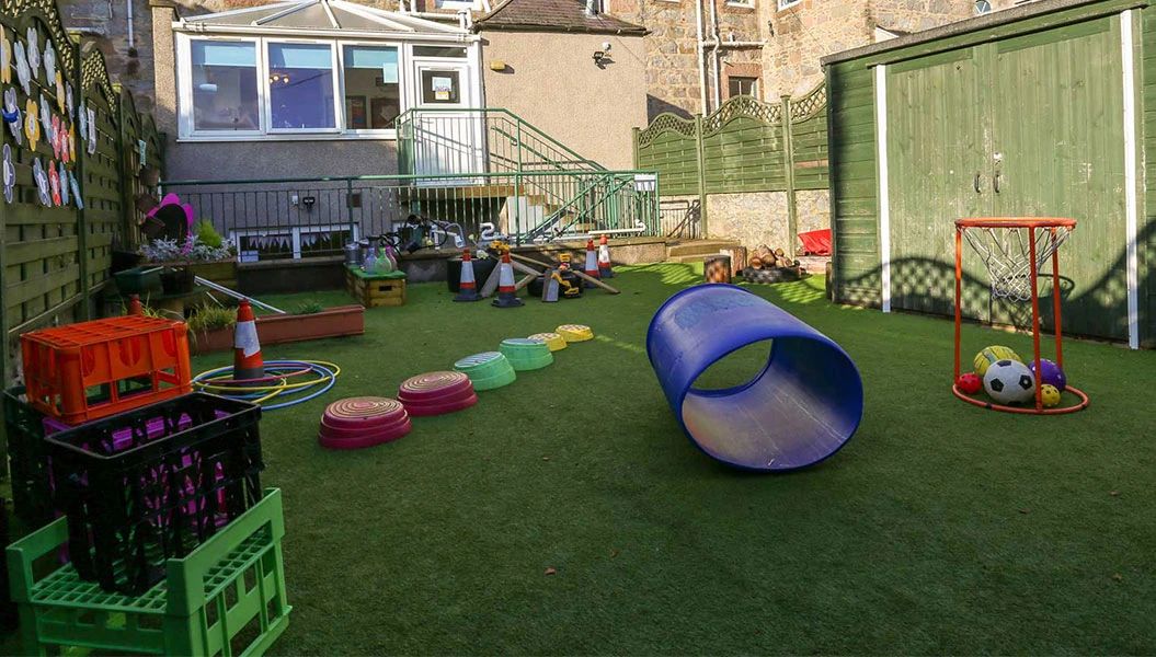 1775137309318-0006-44-st-swithin-garden.jpg