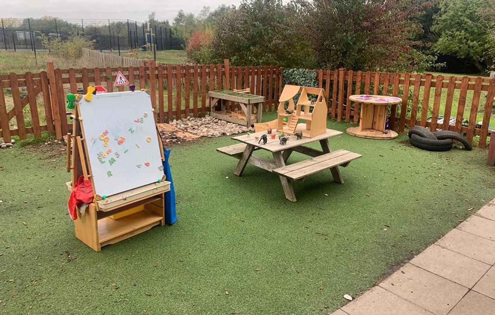 1775135611361-0006-swanscombe-PS1-garden.jpg