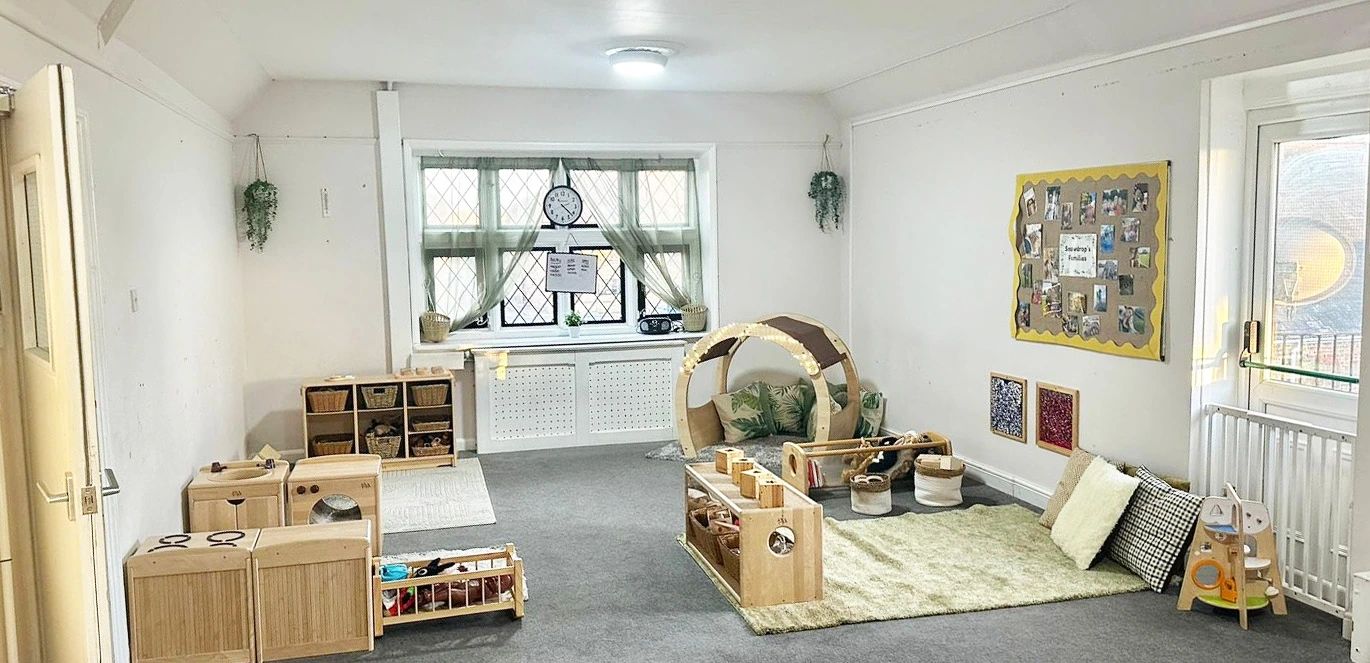 1775135664365-0007-tudor-house-room-24.jpg