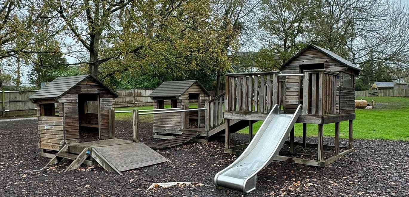 1775135878563-0006-sonning-lane-garden2.jpg