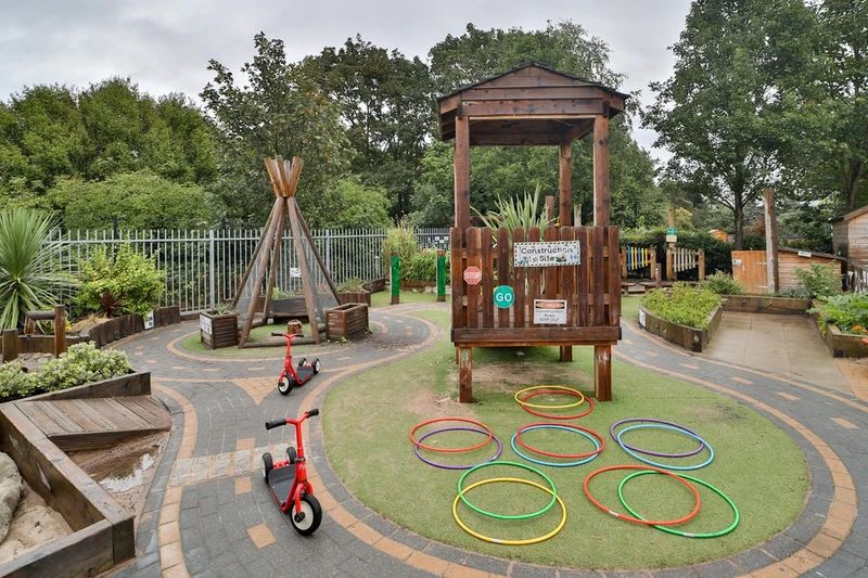 1775136171893-0003-kew-garden-optimised.jpg