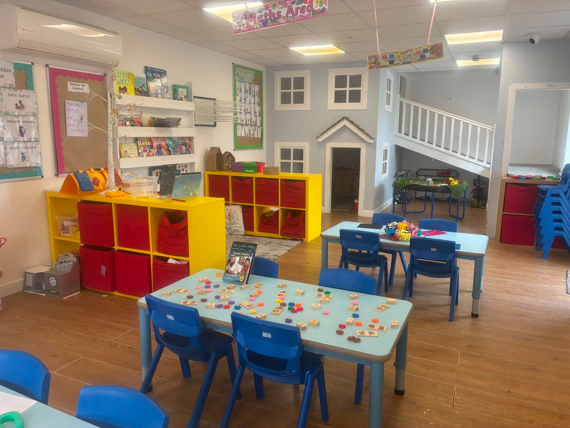 Adeyfield classroom.jpeg