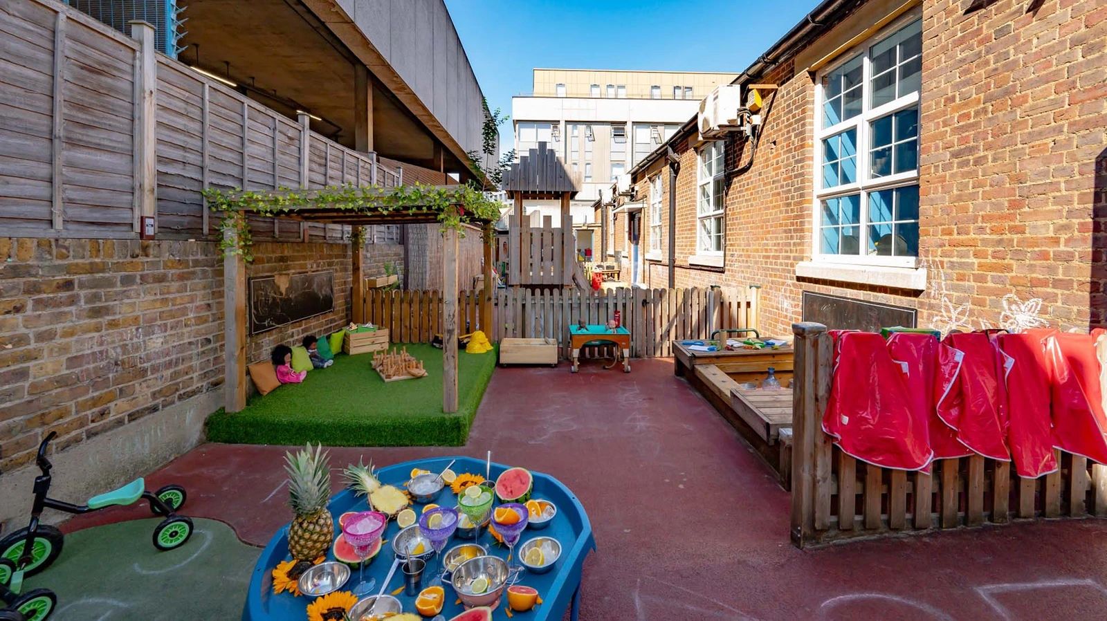 1775136268789-0004-Hounslow-garden-22.jpg