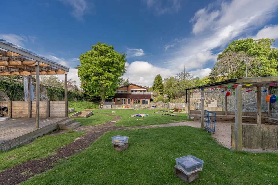 Profile image 1746472664926 of 18 Nursery photograph 1746472664926 - profile view