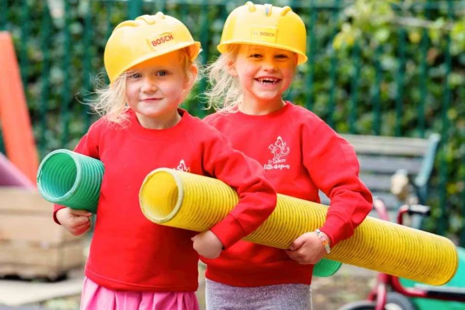 Profile image 1776761301517 of 16 Nursery photograph 1776761301517 - profile view