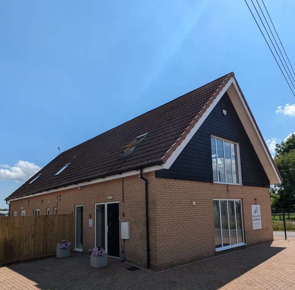 Profile image 1772550295245 of 14 Nursery photograph 1772550295245 - profile view