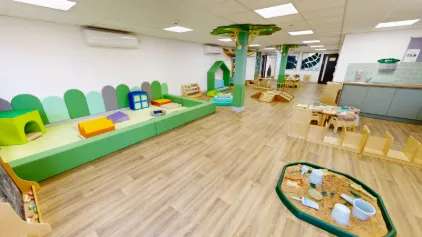 Profile image 1772013103208 of 16 Nursery photograph 1772013103208 - profile view