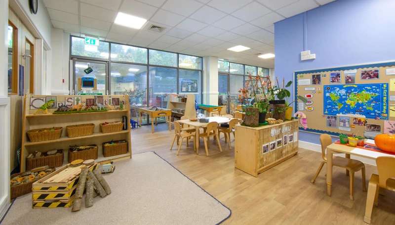 Profile image 1775136127089 of 8 Nursery photograph 1775136127089 - profile view