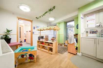 Profile image 1775048660500 of 10 Nursery photograph 1775048660500 - profile view